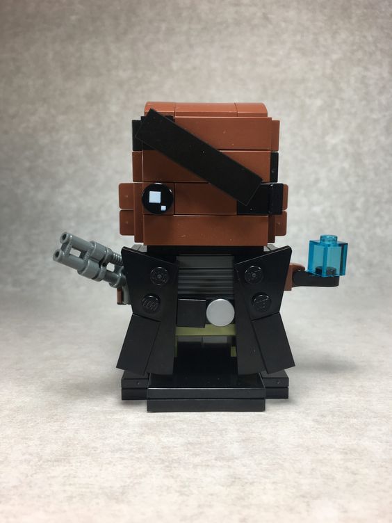 Custom Brickheadz Nick Fury Article Image 12